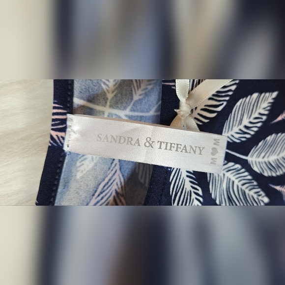 Sandra & Tiffany Midnight Feathers Nightie (NWOT) - Picture 5 of 6